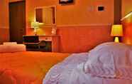 Bedroom 5 Bed & Breakfast Oleaster