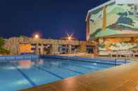 Swimming Pool Hotel Annamalai International