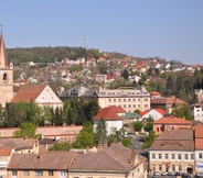 Atraksi di Area Sekitar 2 Continental Forum Tirgu Mures