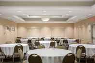 Functional Hall Best Western Plus Fossil Country Inn & Suites