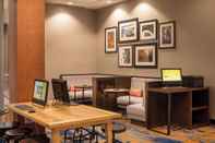 Functional Hall Residence Inn by Marriott Portland Downtown Waterfront