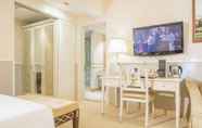 Kamar Tidur 6 Golden Tower Hotel & Spa