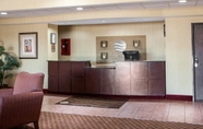 Sảnh chờ 6 Comfort Inn & Suites Harrisonville