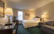 Kamar Tidur 3 Stafford's Perry Hotel