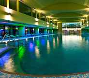 Swimming Pool 5 Hotel Piatra Mare