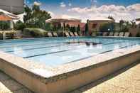 Swimming Pool Hotel Sopron