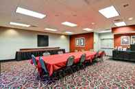 Functional Hall Homewood Suites by Hilton Leesburg
