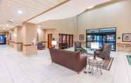 Lobby 3 Wingate by Wyndham New Braunfels