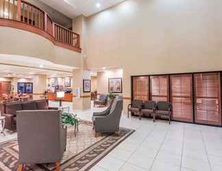 Lobi 2 Wingate by Wyndham New Braunfels