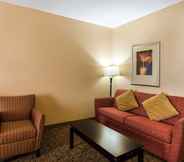 Common Space 5 Hotel Pearland