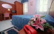 Kamar Tidur 2 Hotel Italia