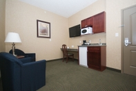 Common Space Redwood Inn & Suites - Grande Prairie