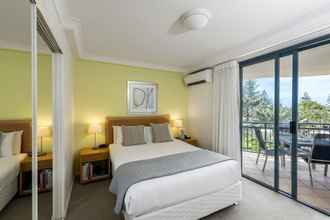 Kamar Tidur 4 Oaks Gold Coast Calypso Plaza Suites