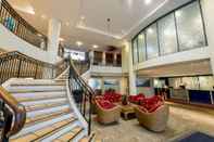 Lobby Oaks Gold Coast Calypso Plaza Suites