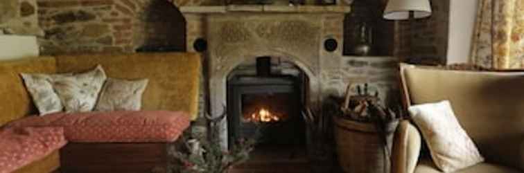 Lobby Terrace Houses Sirince - Fig, Olive Clockmakers and Grapevine