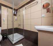 In-room Bathroom 2 Tsikeli Boutique Hotel Meteora - Adults Friendly