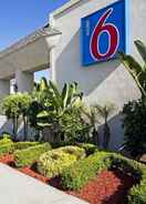 EXTERIOR_BUILDING Motel 6 Costa Mesa, CA - Newport Beach