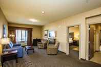 Common Space Comfort Suites Kelowna