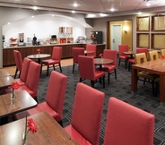 Restaurant 3 TownePlace Suites Little Rock West