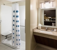 In-room Bathroom 7 TownePlace Suites Little Rock West