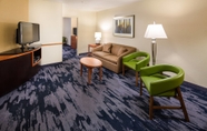 Common Space 5 Fairfield Inn & Suites South Boston