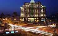 Bangunan 6 New Century Grand Hotel Changchun