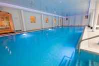 Swimming Pool Cottesmore Golf And Country