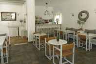 Quầy bar, cafe và phòng lounge Hotel Manos