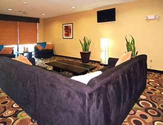 Lobby 2 Hometown Executive Suites
