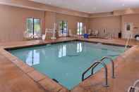 สระว่ายน้ำ Hampton Inn & Suites Woodward