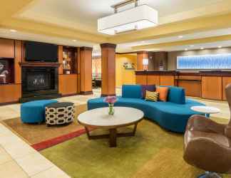 Lobi 2 Fairfield Inn & Suites by Marriott Buffalo Airport