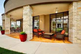 Lobi 4 Courtyard by Marriott San Antonio Six Flags at The Rim