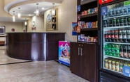 Sảnh chờ 6 Comfort Suites Waycross