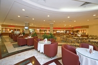 Bar, Cafe and Lounge Al Bustan Residence Hotel Apartments