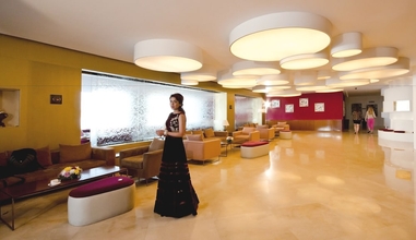 Lobby 4 Al Bustan Residence Hotel Apartments