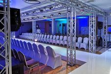 행사장 InterHouse Hotel