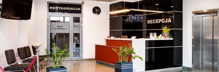 로비 InterHouse Hotel