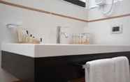 In-room Bathroom 3 Pietre Nere Resort