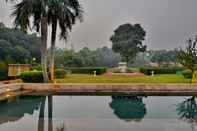 Swimming Pool Taj Nadesar Palace
