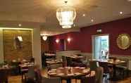 Restaurant 5 Ty Newydd Country Hotel