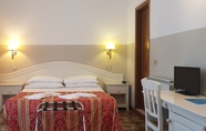 Bilik Tidur 3 Hotel Duca d'Aosta