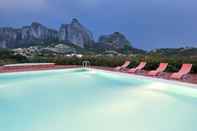 Swimming Pool Meteora Hotel