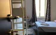 Kamar Tidur 2 Guest House Rome