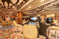 Bar, Kafe dan Lounge INTERNATIONAL Hotel Casino & Tower Suites