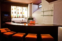 Bar, Kafe, dan Lounge Hostellerie Le Petit Manoir