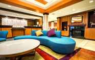 Lobby 3 Fairfield Inn & Suites by Marriott Portsmouth Exeter