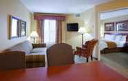 Kamar Tidur 5 GrandStay Residential Suites Hotel