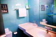 In-room Bathroom Metropolo Hangzhou Huanglong Sports Center Wensan Road Hotel