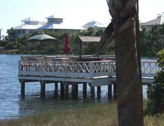 Exterior 2 Carillon Beach Resort Inn