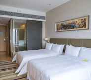 Bedroom 5 Four Points by Sheraton Guangzhou, Dongpu